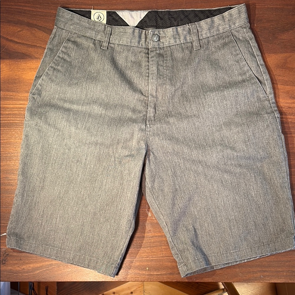 Volcom Frickin Chino Short men’s 32 grey EUC